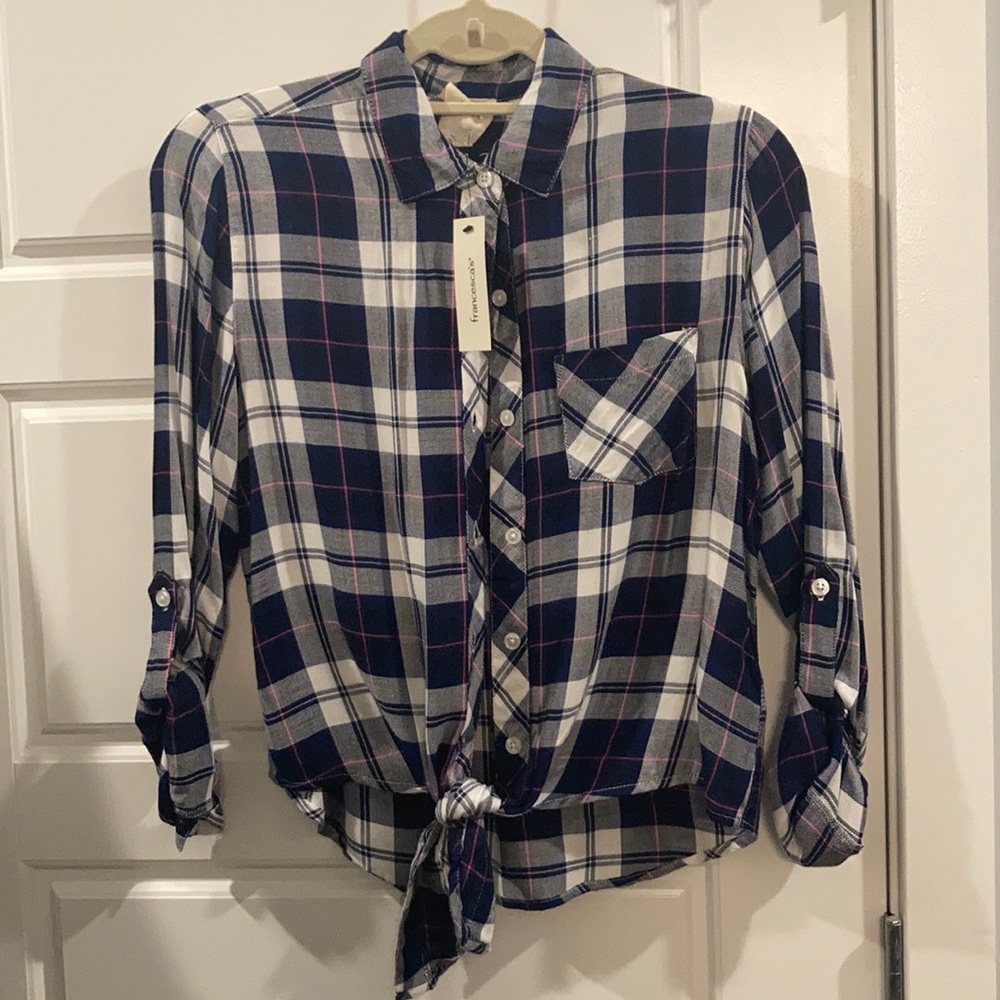 NWT Franscesca’s Front Tie Button Down Top Size XS